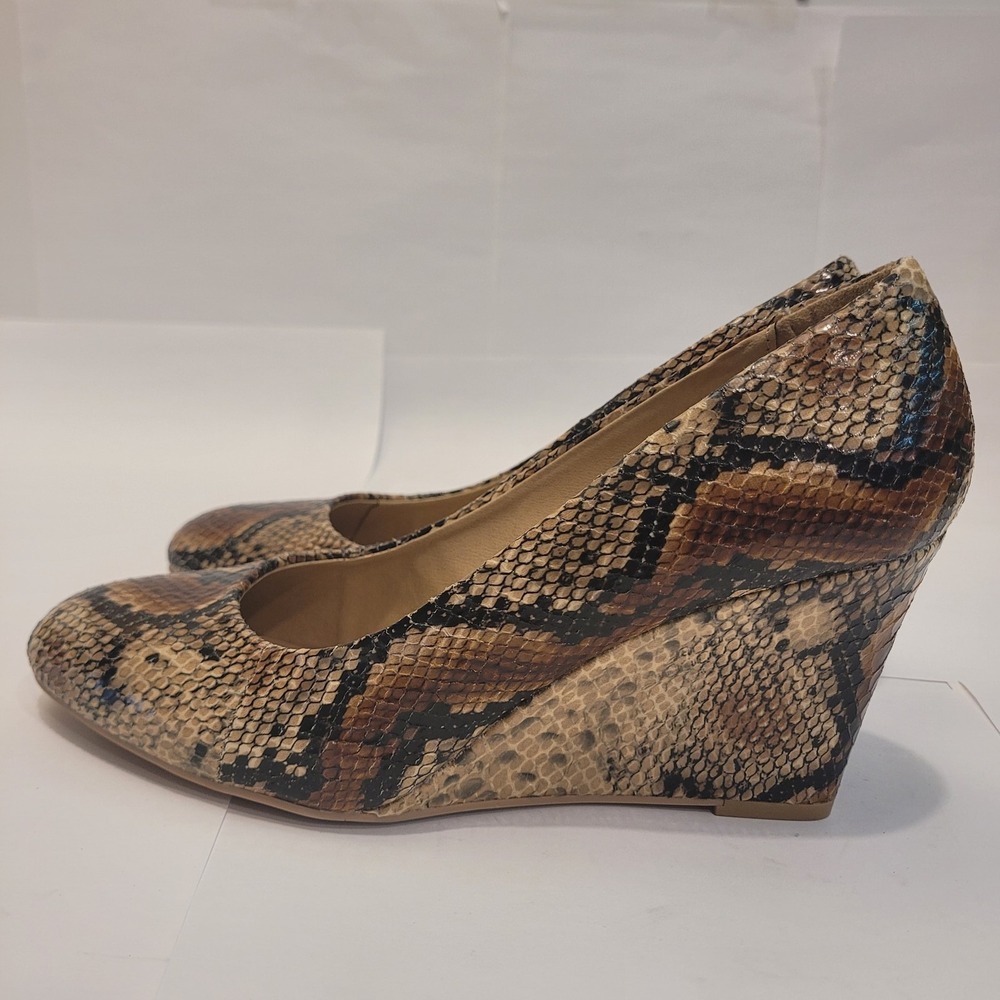 CL by Laundry Women's US 8M Brown Black Tan Snake Print Wedge Heel Pumps Shoes
